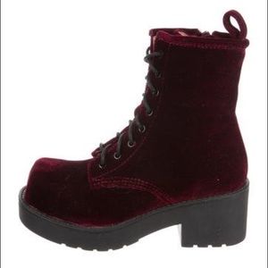 🔥🔥Jeffrey Campbell Velvet Boots🔥🔥
